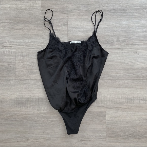 Abercrombie & Fitch Wrap Lace Cami Bodysuit Black M - Picture 4 of 4